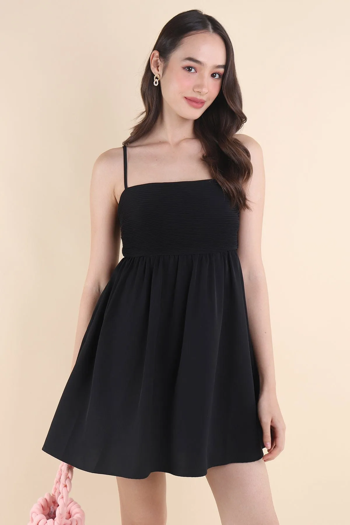 BEA PLEATED BABYDOLL DRESS IN BLACK