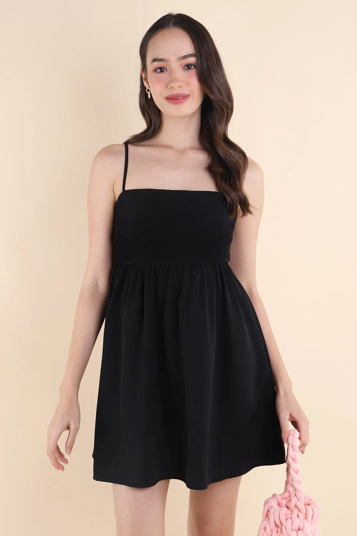 BEA PLEATED BABYDOLL DRESS IN BLACK