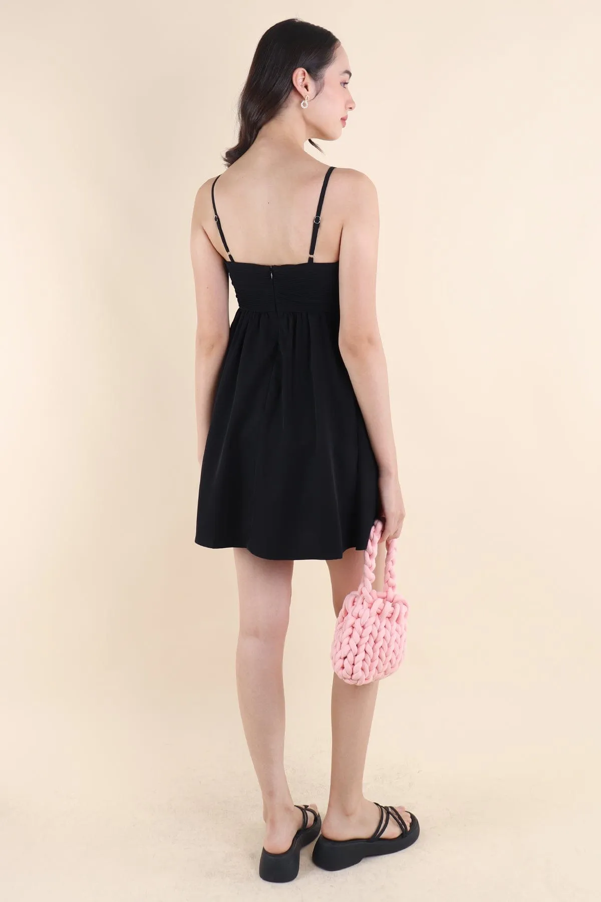 BEA PLEATED BABYDOLL DRESS IN BLACK