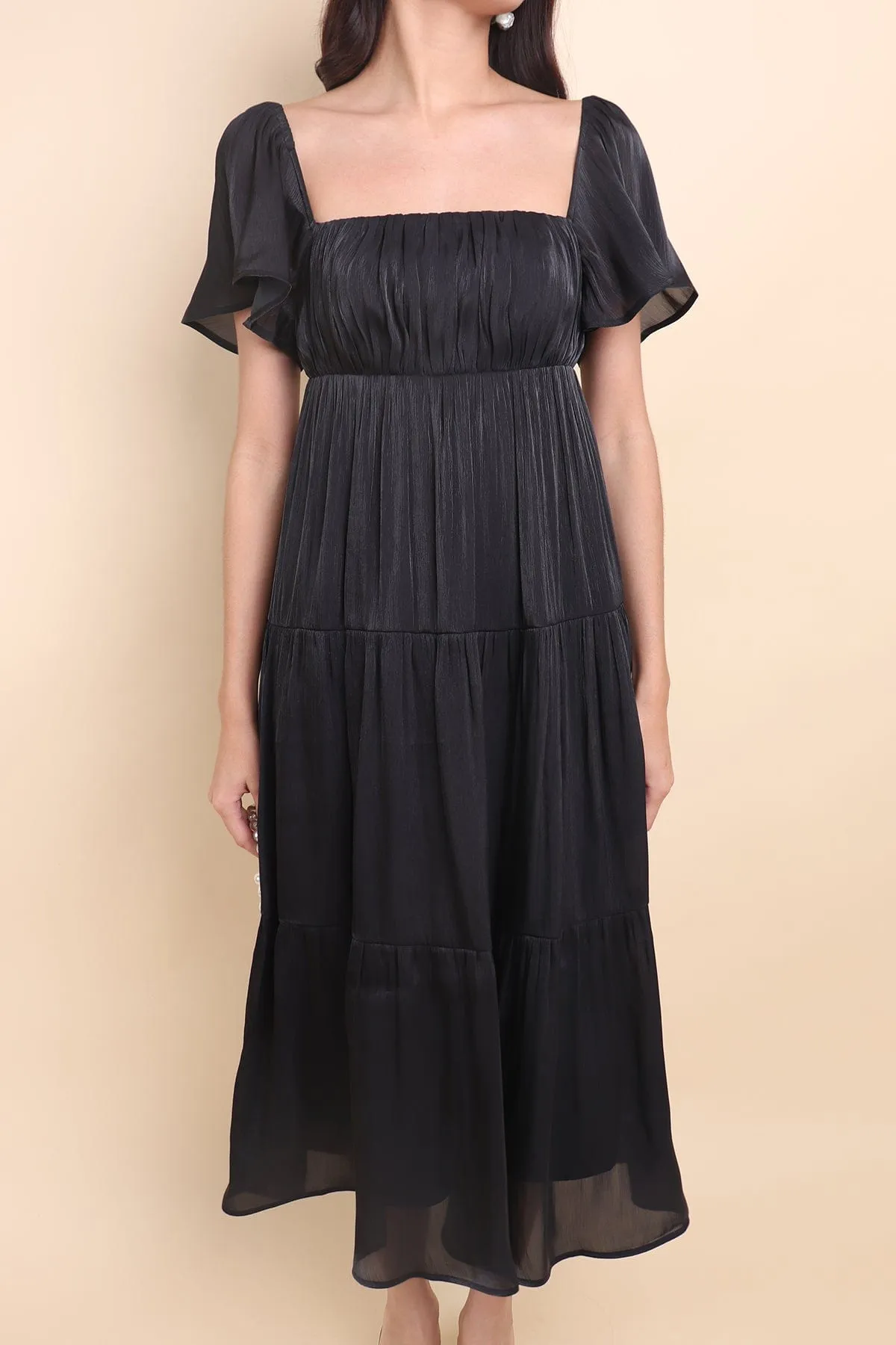 BELLE FLUTTERS SHIMMERY MIDAXI IN BLACK