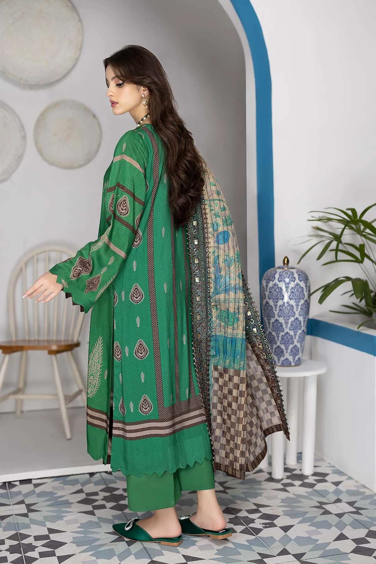 Charizma Print Melody Fall/Winter · Printed Marina Suit With Embroidered Dupatta – PEW22-06