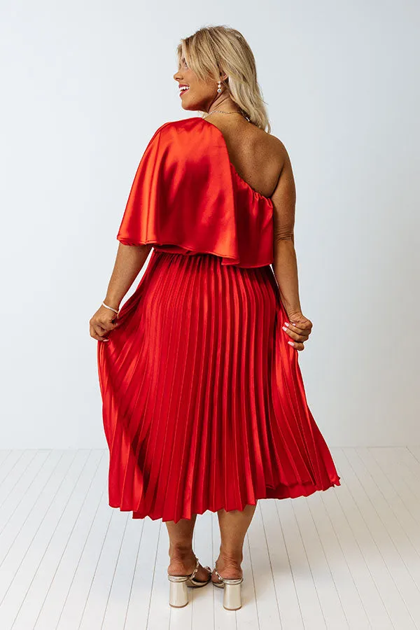 Chic And Exquisite Satin Midi In Red Curves