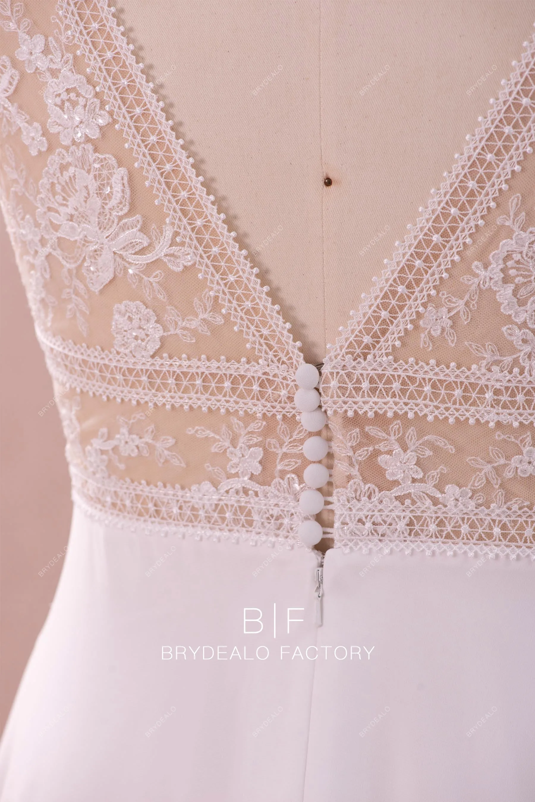 Plus Size A-line Chiffon Sleeveless Lace Beach Bridal Gown