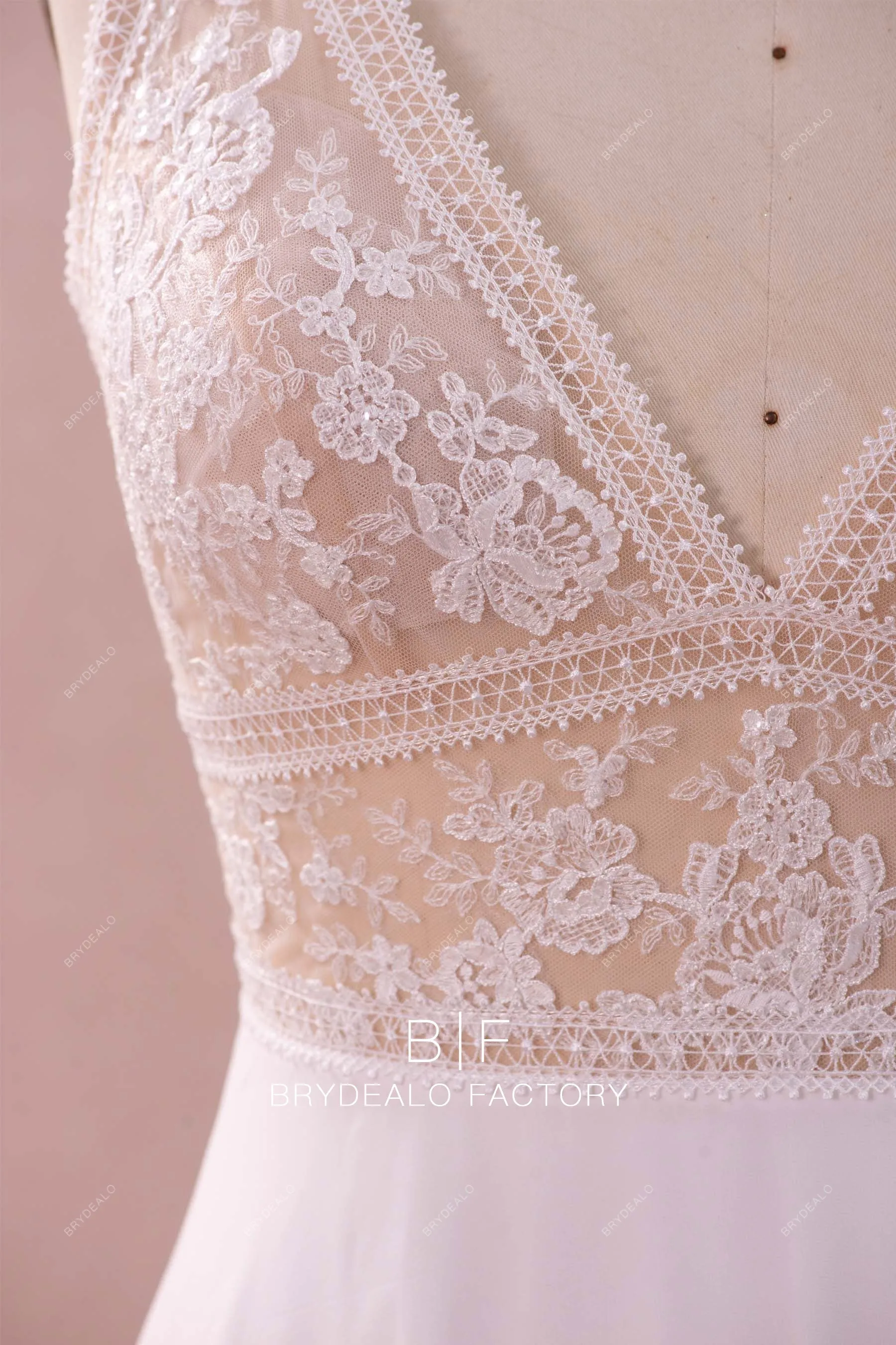 Plus Size A-line Chiffon Sleeveless Lace Beach Bridal Gown