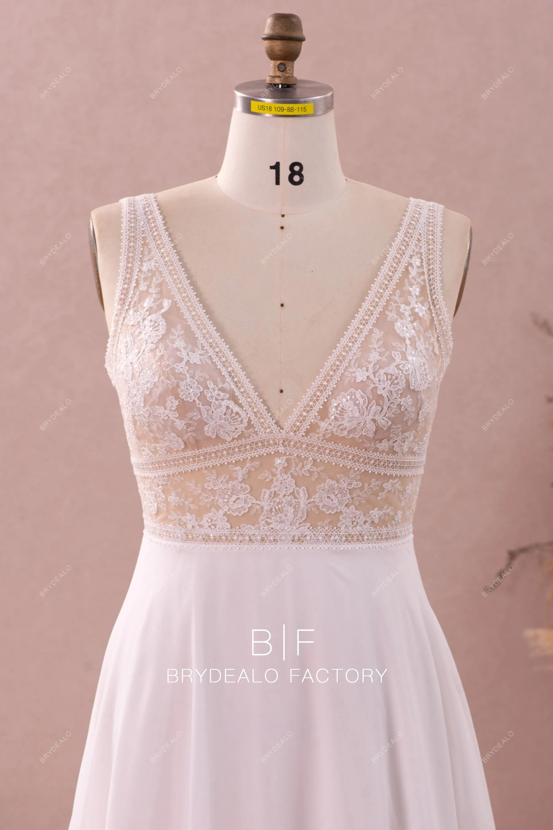 Plus Size A-line Chiffon Sleeveless Lace Beach Bridal Gown