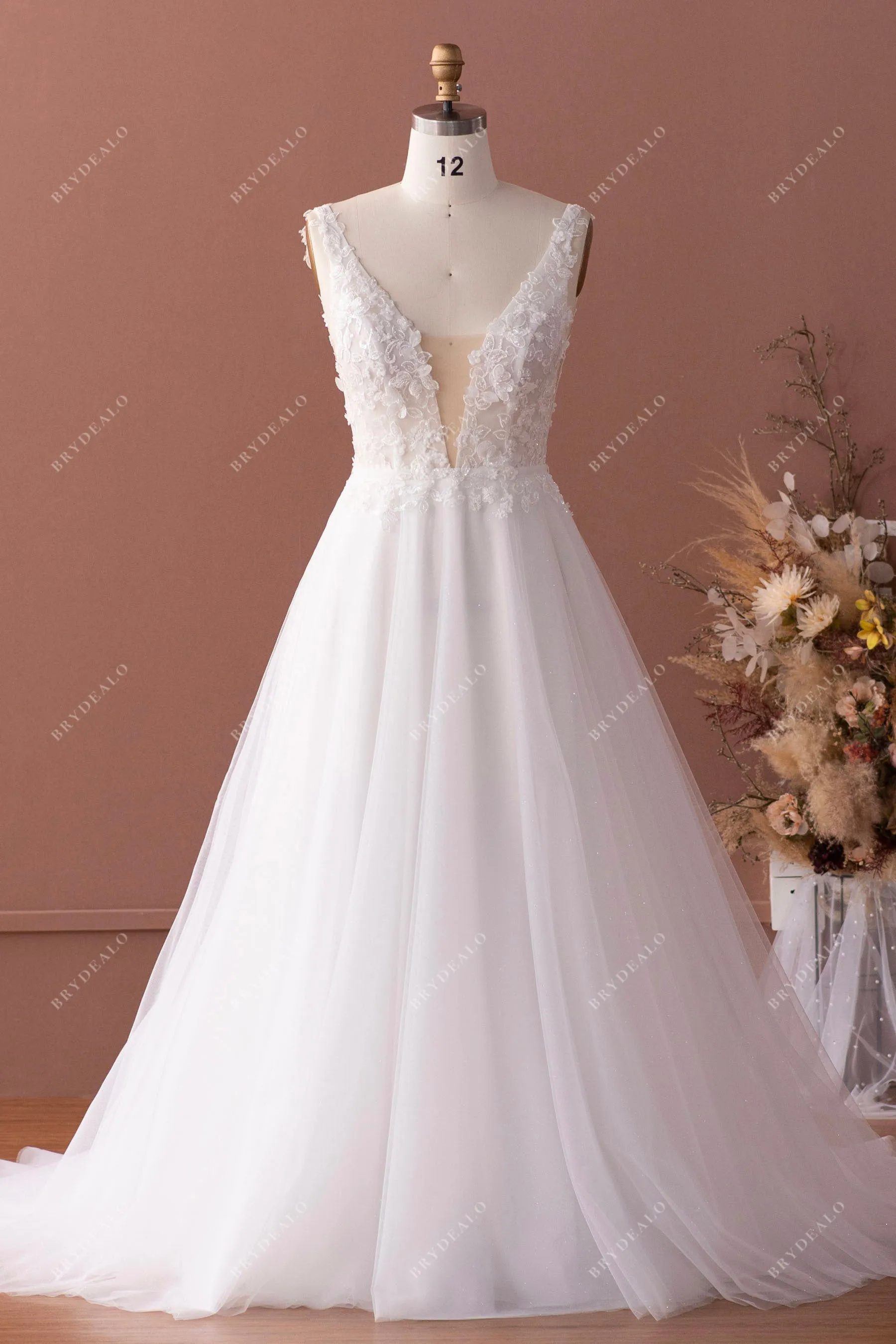 Romantic 3D Flower Lace Plunging Shimmery Tulle Wedding Dress