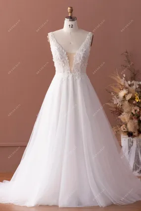 Romantic 3D Flower Lace Plunging Shimmery Tulle Wedding Dress