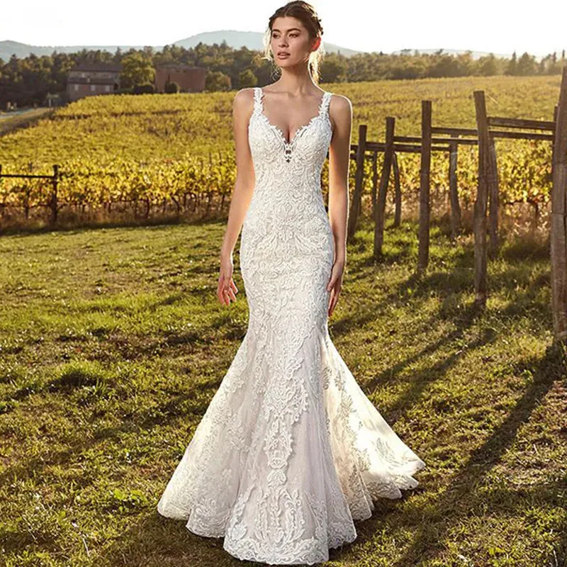 Sexy V-Neck Mermaid Wedding Dress Lace Boho Sleeveless Bridal Gown Pleats Illusion Back