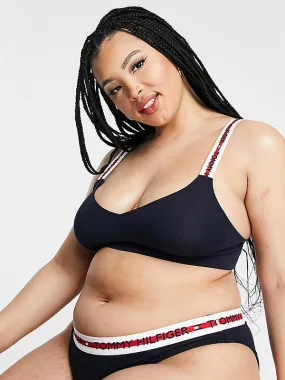Triangle Bralette Curve