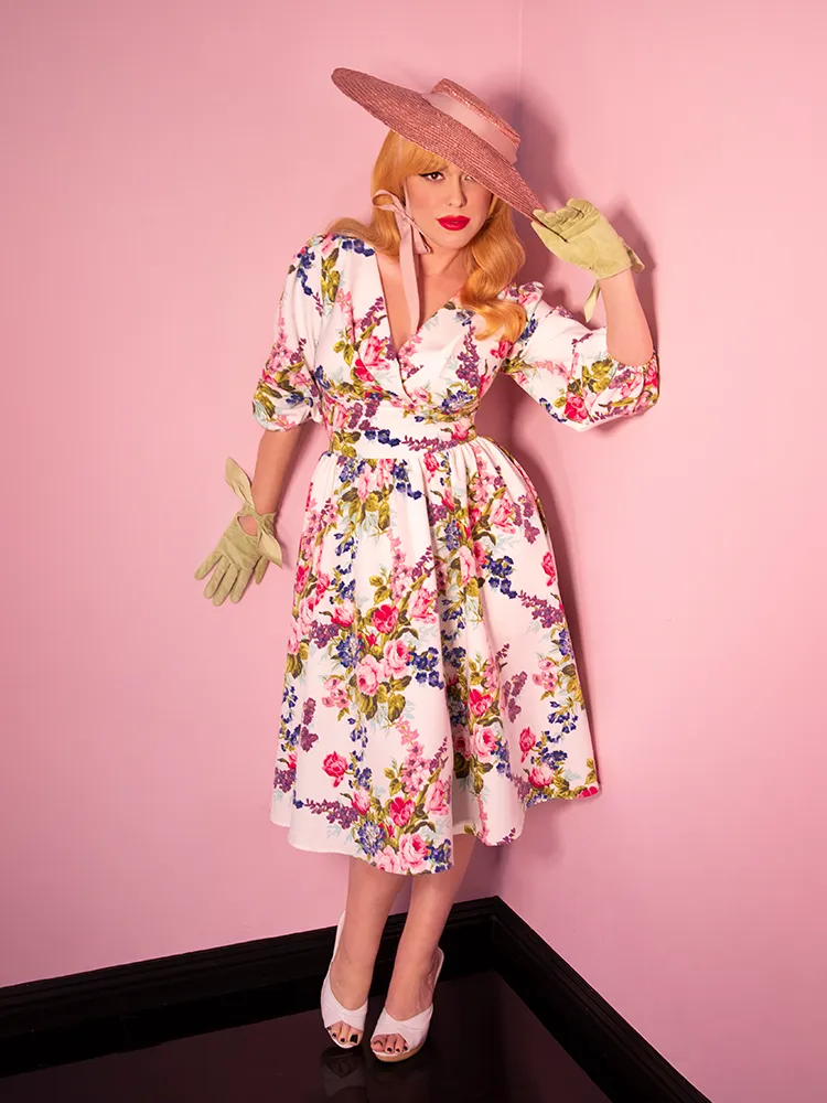 Vacation Swing Skirt in White Vintage Floral