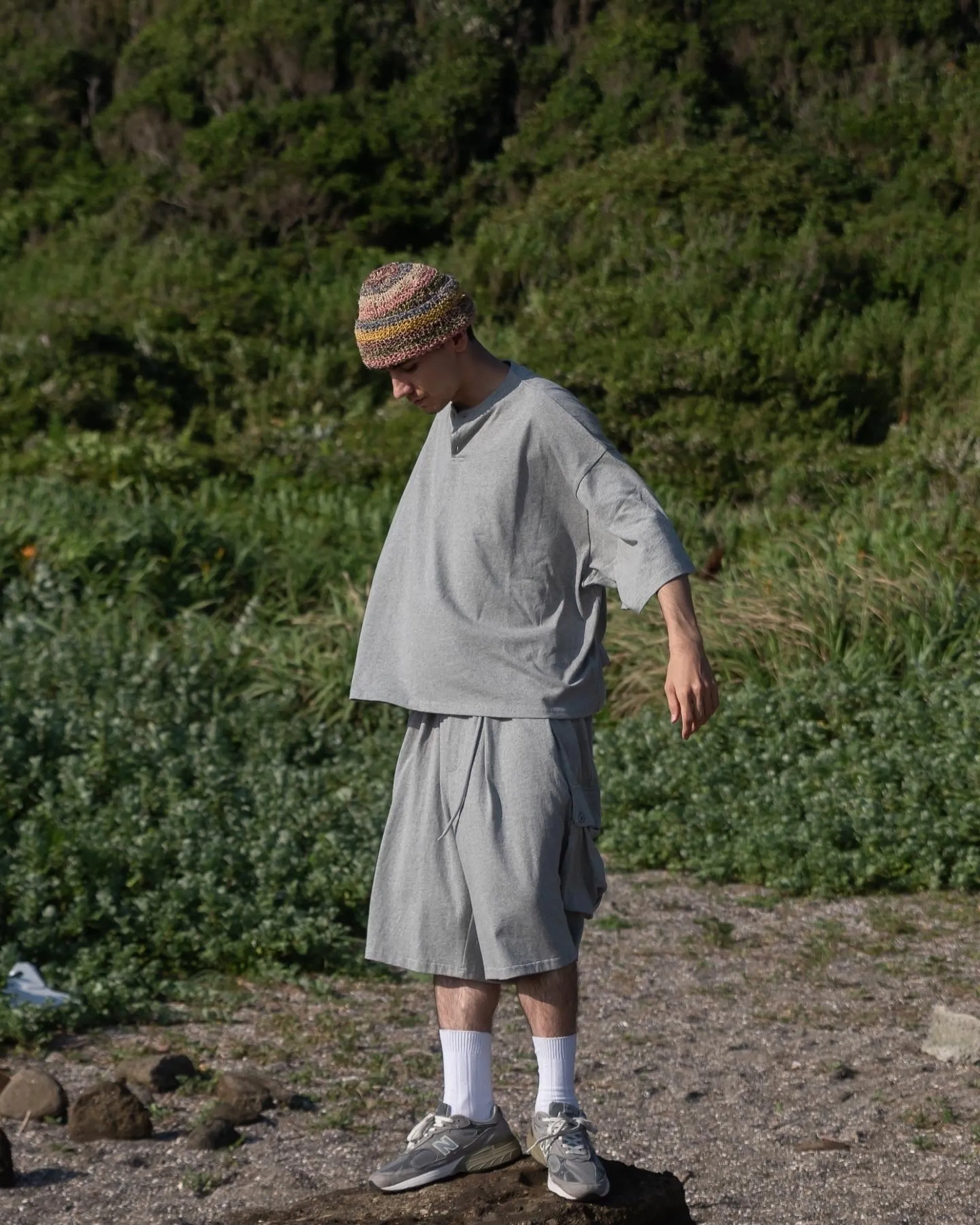Wide loose henley neck T-shirt【AZR-BL-0001-039】